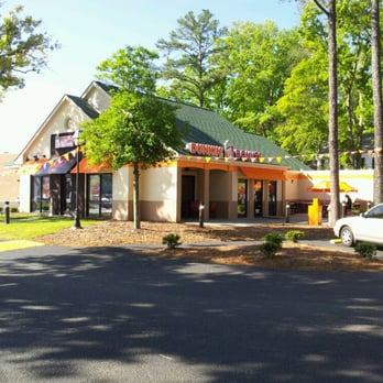 Dunkin 2113 Nash St NW Wilson NC 27896